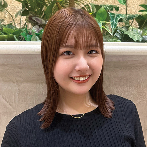 岡田 莉子