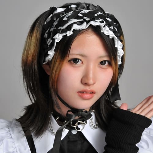 房前 響